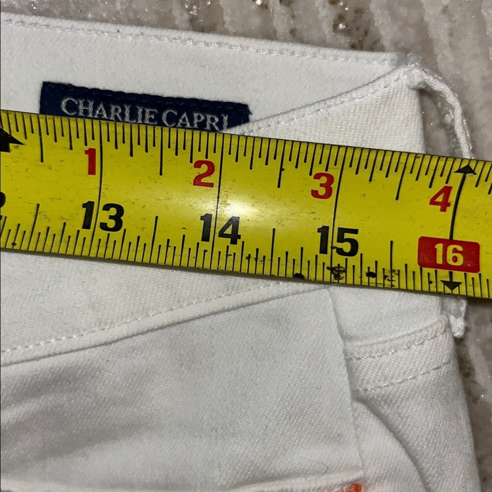 Lucky Brand Charlie Capri Embroidered Jeans size 6/28 - Picture 9 of 12